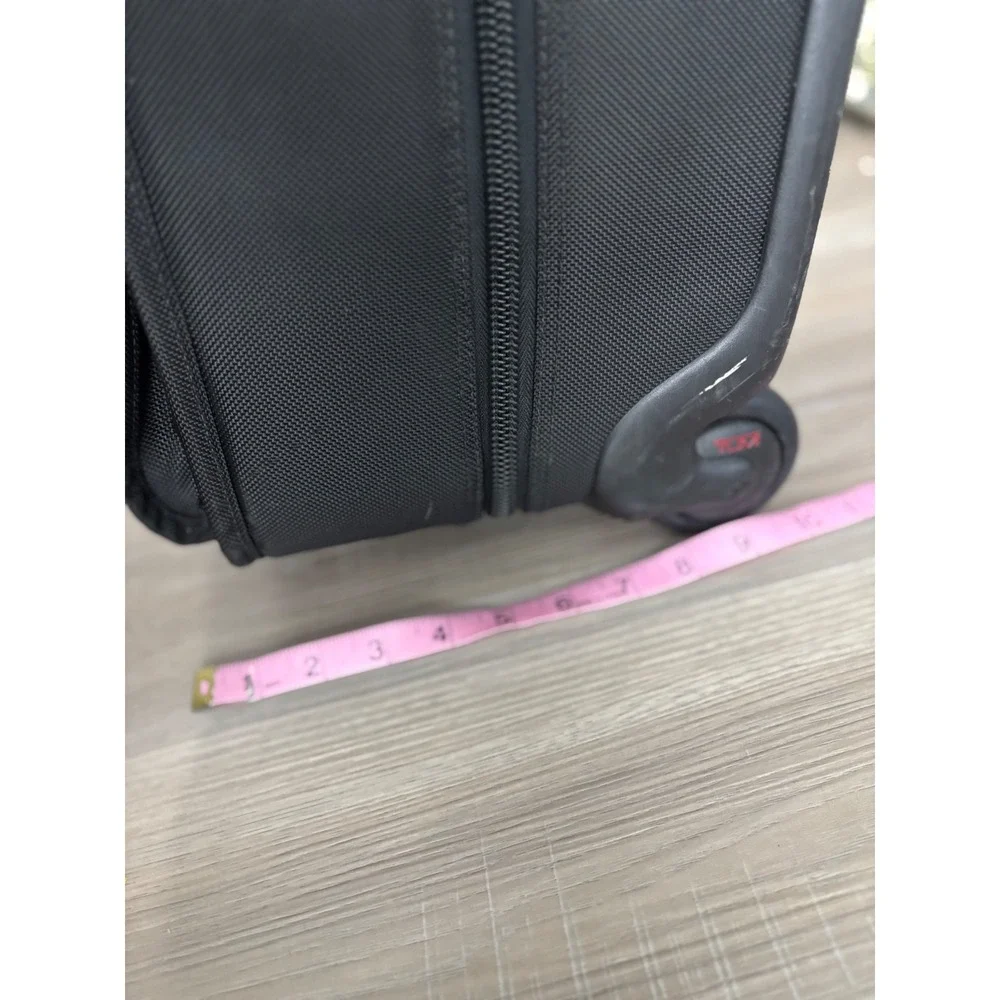 Tumi Alpha Ballistic Nylon Rolling Garment Bag Black‎ Tri-Fold Suitcase BMJ